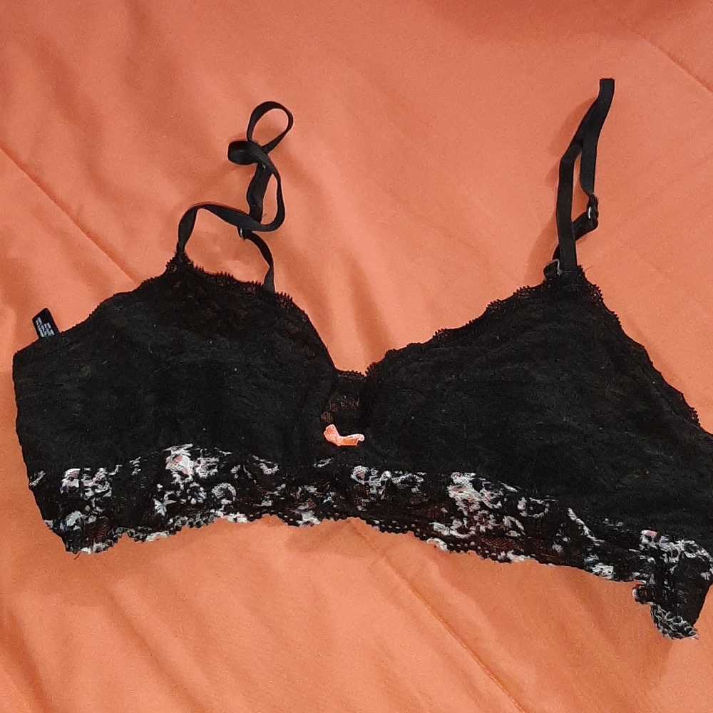Black bralette
